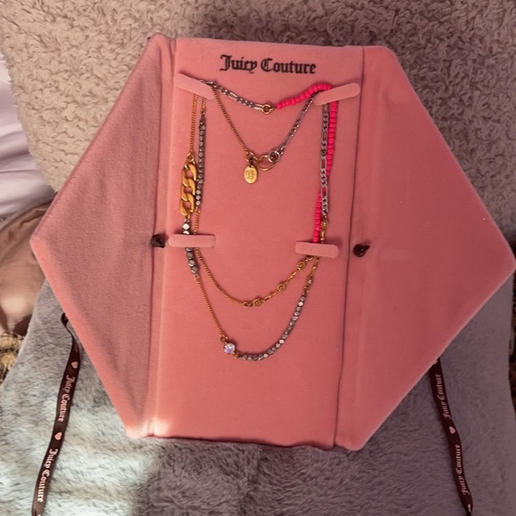 Juicy Couture Necklace - Picture 4 of 7